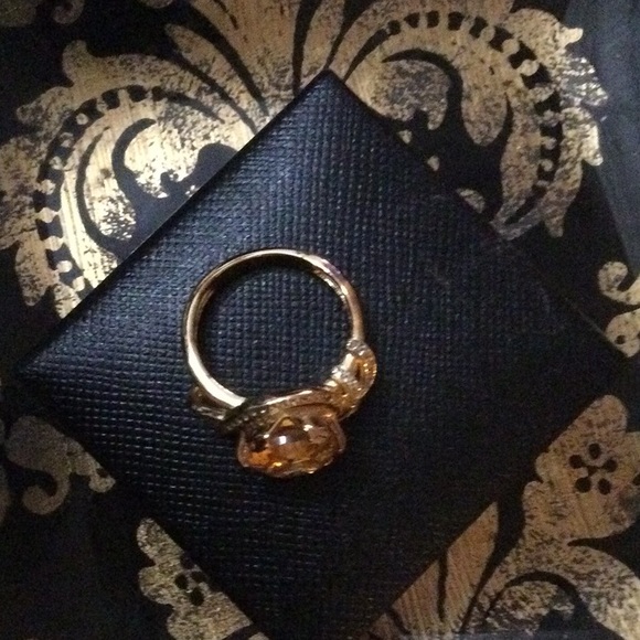 ❤️PRETTY❤️CITRINE & YELLOW GOLD RING - Picture 7 of 9